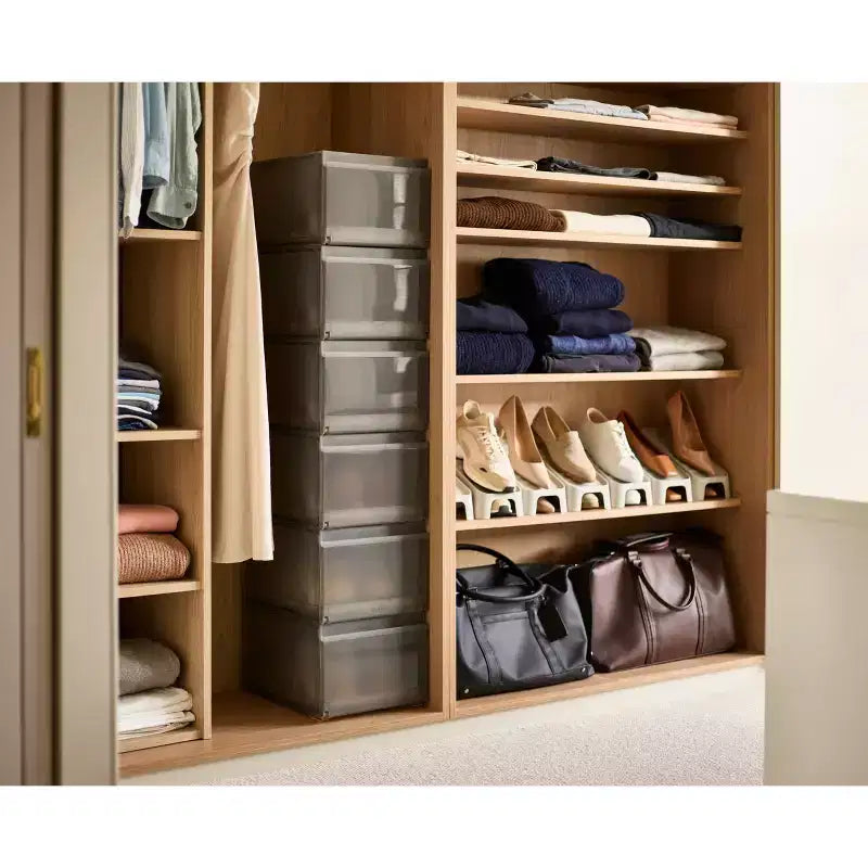 Joseph Joseph 6 boîtes de rangement de chaussures de qualité supérieure avec plateau coulissant : cadre en polypropylène, blanc cassé, peut contenir 6 paires