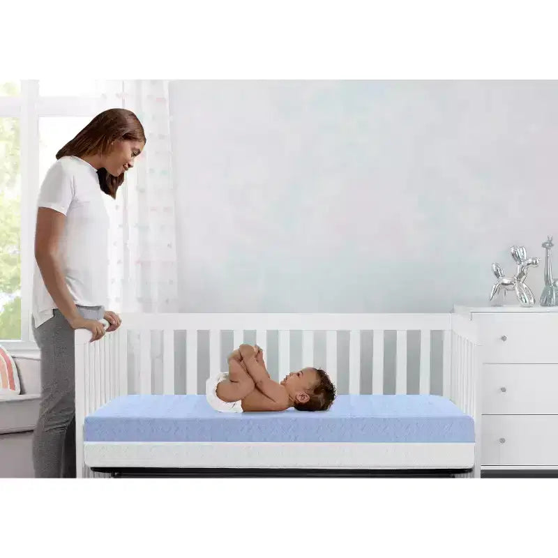Matelas respirant Delta Children pour lit de bébé et tout-petit avec Cloud Core : épaisseur de 14 cm, hypoallergénique, 5,4 kg