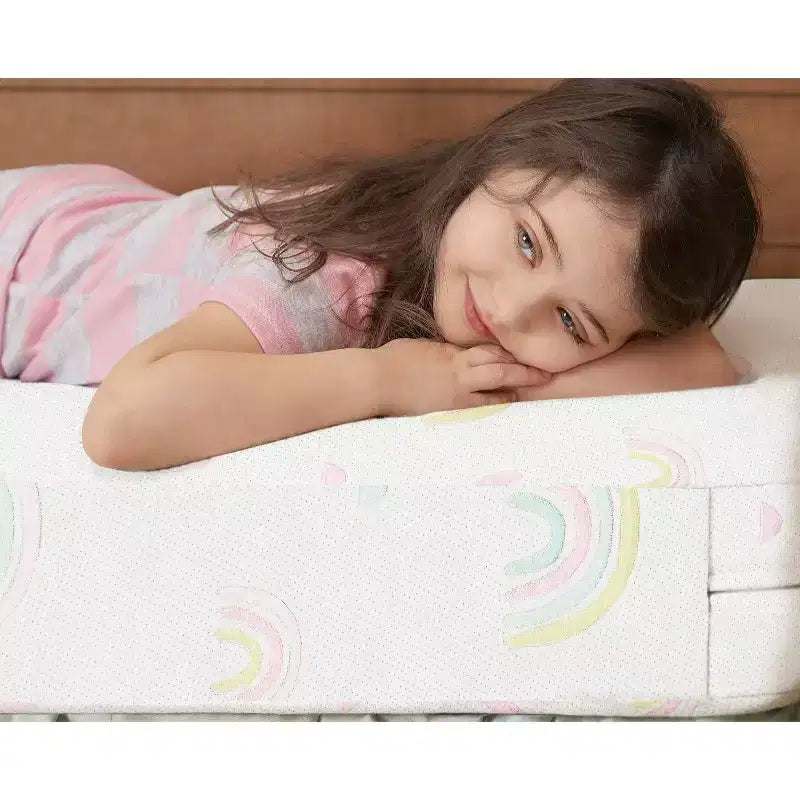 Matelas de berceau et de tout-petit Dream On Me 150 ressorts « Over the Rainbow » - Arc-en-ciel : Conception hypoallergénique à 2 étapes