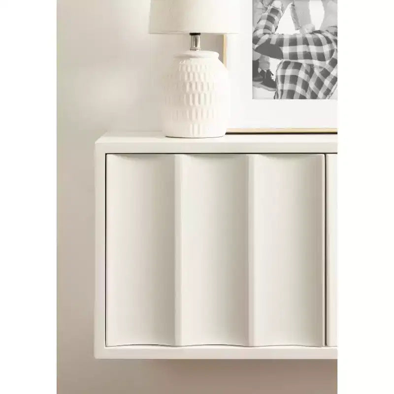 Kate & Laurel All Things Decor Armoire Murale Scallop Sartell Blanc 76 x 25 x 35 cm
