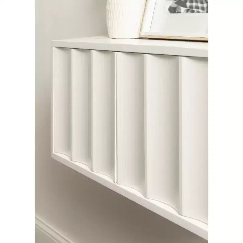 Kate & Laurel All Things Decor Armoire Murale Scallop Sartell Blanc 76 x 25 x 35 cm