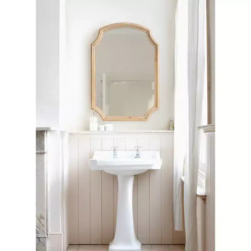 Miroir Arqué en Bois Carlow Naturel 23"x32" Kate & Laurel All Things Decor