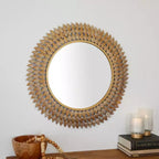 Miroir mural radial 32"x32" en métal doré en forme de feuille - Olivia & May : Cadre en fer, aucun assemblage requis