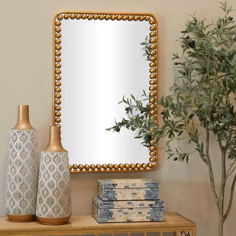 Miroir mural en métal perlé de 36 po x 24 po doré – Olivia & May : Miroir décoratif rectangulaire moderne, aucun assemblage requis