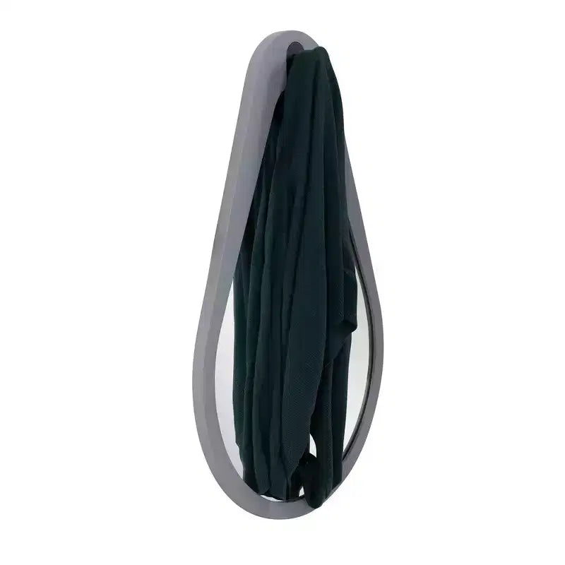 Miroir Howard Elliott Teardrop Saldar 71x46 cm avec Cadre en Bois Gris et Crochet en Métal Noir