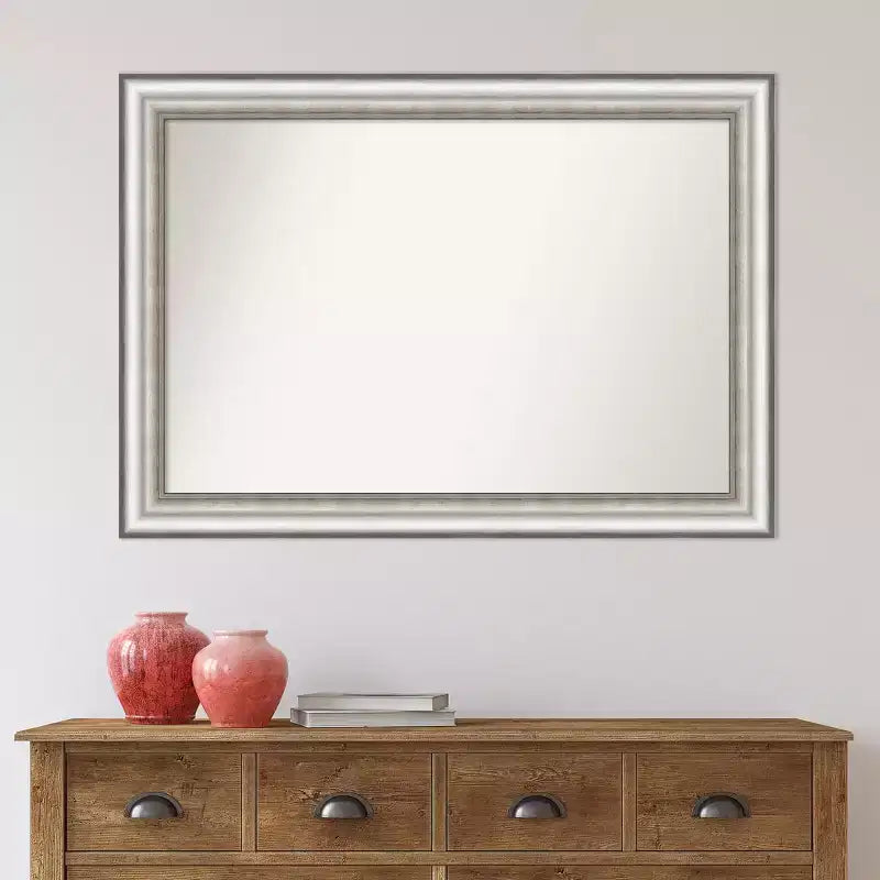 Miroir mural argenté de 41 po x 29 po sans biseau - Amanti Art
