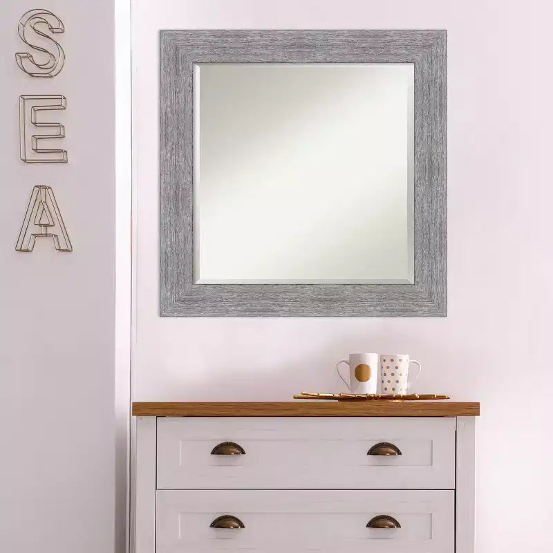 Miroir mural rustique encadré en écorce gris 25" x 25" - Amanti Art : Biseauté carré, Décoration d'entrée, Aucun assemblage requis