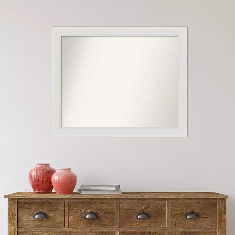 Miroir mural étroit Flair Soft White non biseauté de 32" x 26" - Amanti Art : Rectangle moderne, cadre en polystyrène, quincaillerie de montage incluse