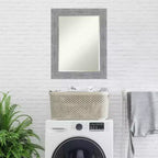 Amanti Art Miroir mural encadré rustique 23 po x 29 po, gris : verre biseauté, cadre en polystyrène, aucun assemblage requis