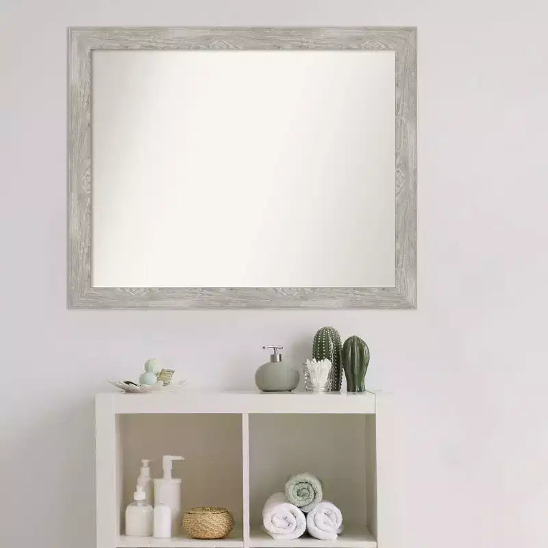 Miroir mural étroit de salle de bain 32" x 26" Dove non biseauté Gris délavé - Amanti Art : Quincaillerie de montage incluse