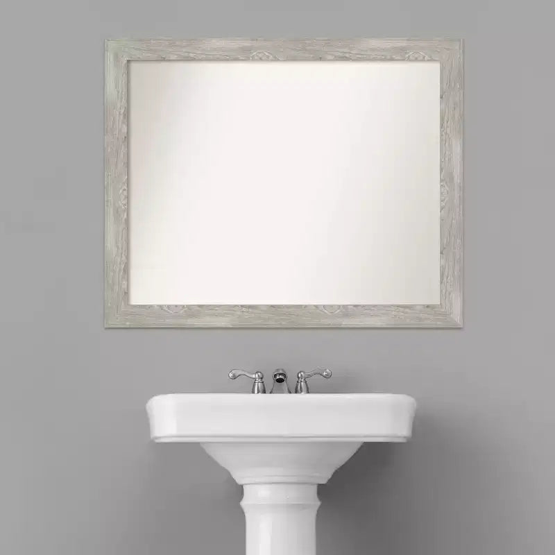 Miroir mural étroit de salle de bain 32" x 26" Dove non biseauté Gris délavé - Amanti Art : Quincaillerie de montage incluse