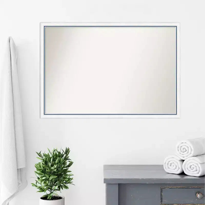 Miroir mural de salle de bain Morgan en bois 38 po x 26 po, non biseauté, blanc/bleu - Amanti Art