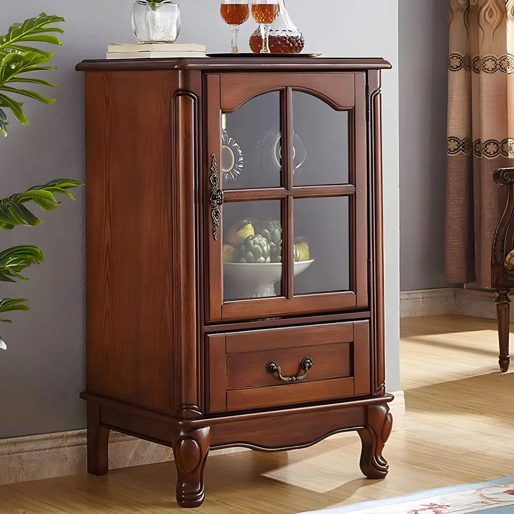 Vitrine en bois marron traditionnel avec portes vitrées