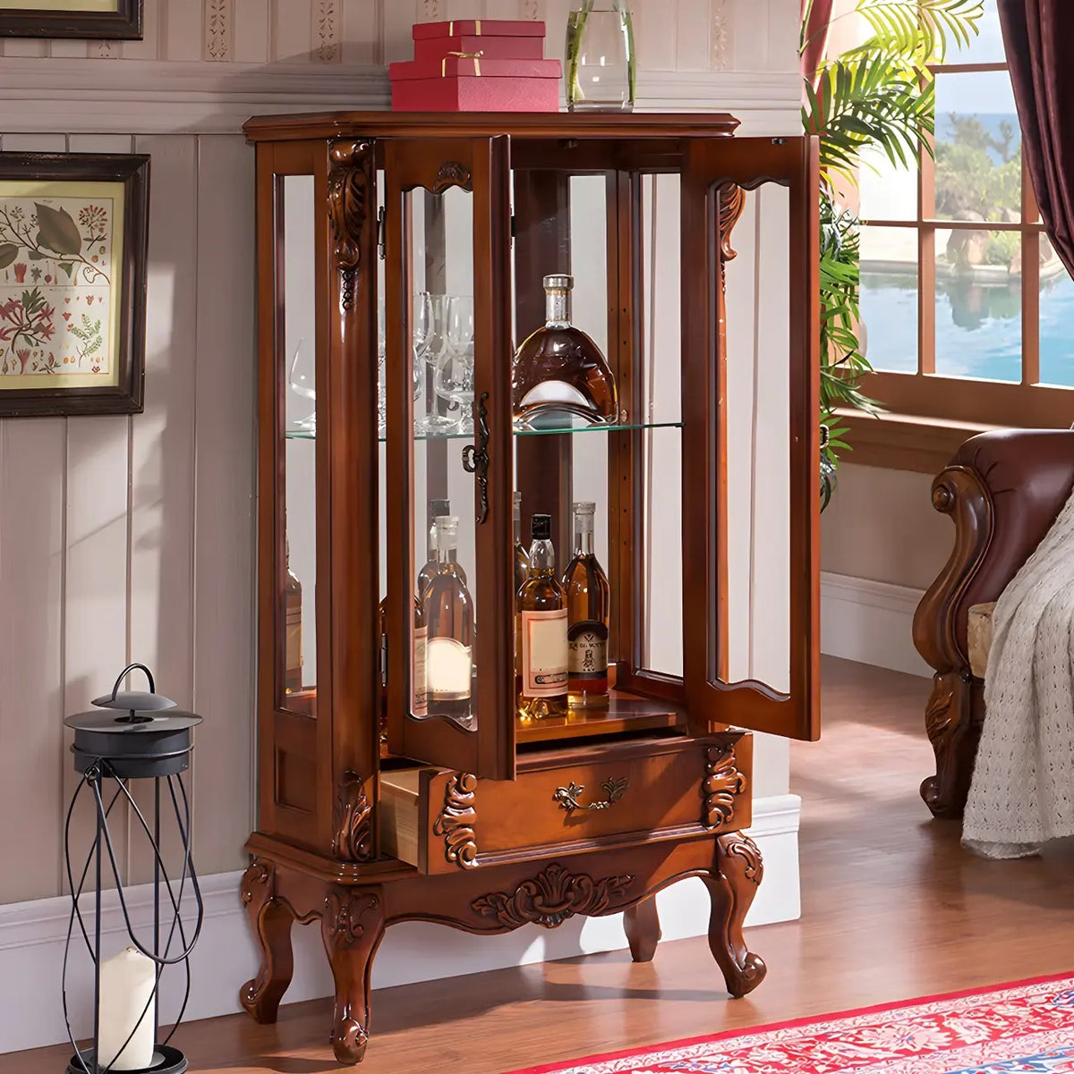 Vitrine en bois marron traditionnel avec portes vitrées