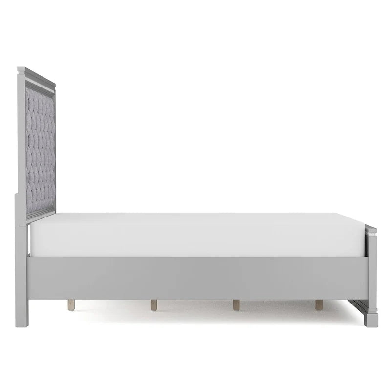Ensemble de chambre à coucher 5 pièces avec panneau capitonné en bois argenté Seleena Glam et port USB par Furniture of America