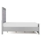 Ensemble de chambre à coucher 5 pièces avec panneau capitonné en bois argenté Seleena Glam et port USB par Furniture of America