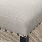 Chaises de salle à manger en tissu Biony Roundhill Furniture avec garniture cloutée, couleur sable, lot de 2