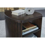 Signature Design by Ashley Korestone Table d'appoint contemporaine avec étagère de rangement, marron foncé