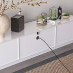 Meuble TV moderne Famapy brillant avec tiroirs et bande lumineuse inférieure.