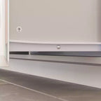 Meuble TV moderne Famapy brillant avec tiroirs et bande lumineuse inférieure.