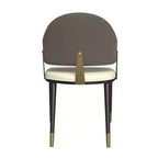 LeisureMod Aria Chaises de salle à manger modernes, lot de 4, revêtement en cuir PU, pieds en métal, sièges confortables pour cuisine et salle à manger