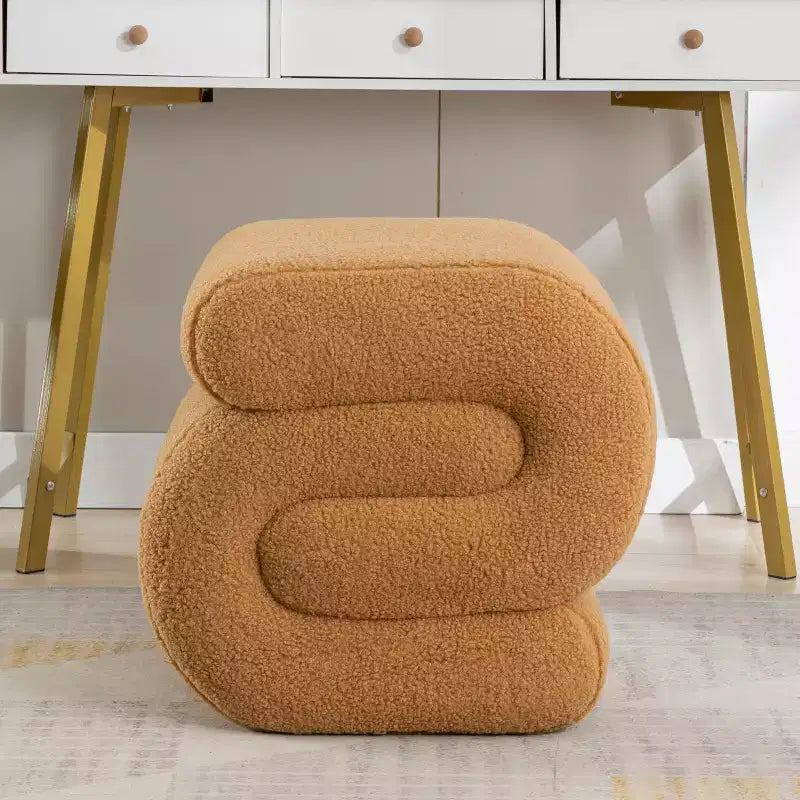 GDFStudio Mila 19.3 Ottoman/Repose-pieds Teddy en forme de S
