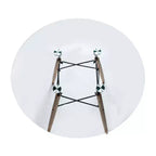 Ensemble de salle à manger 3 pièces Dover de LeisureMod – Table de bistrot ronde en verre transparent de 31 po avec 2 chaises en acrylique avec pieds en bois, cuisine et salle à manger modernes