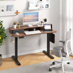 Bureau électrique assis-debout Costway 48x24 avec 2 tiroirs, support d'écran et étagère de rangement Marron/Noir/Blanc