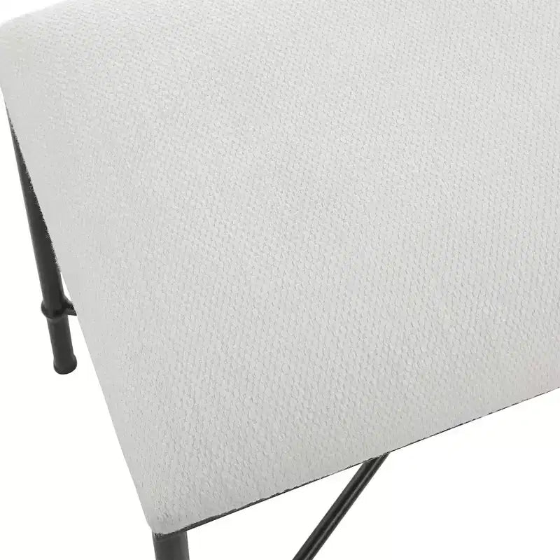 Banc Uttermost Avenham 24 po de largeur, en tissu blanc, petit
