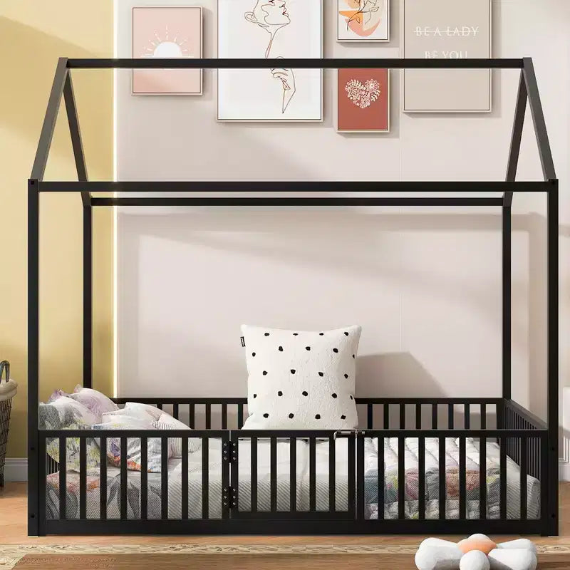 Lit cabane Whisen au design élégant avec cadre en métal, barrière et porte