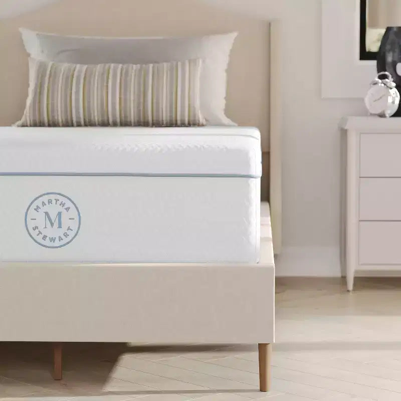 Matelas Martha Stewart SleepComplete 12 po en mousse à mémoire de forme à thé vert et gel rafraîchissant à double action, fermeté moyenne, avec plateau matelassé en jacquard recyclé doux et respirant