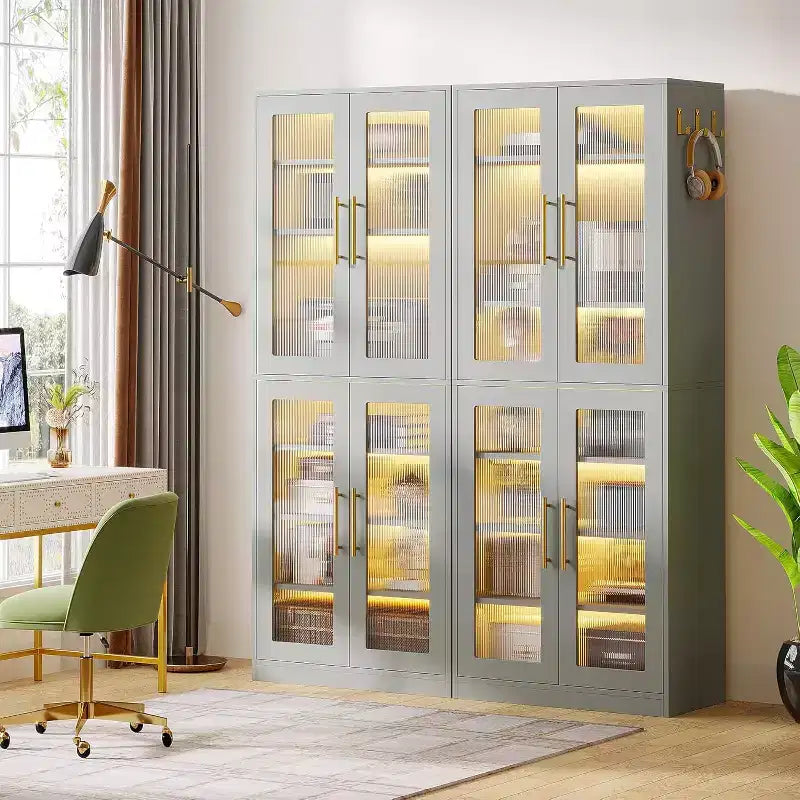 Bibliothèque Lantine avec portes et lumière LED, étagère haute de 170 cm avec 8 niveaux réglables et crochets de suspension