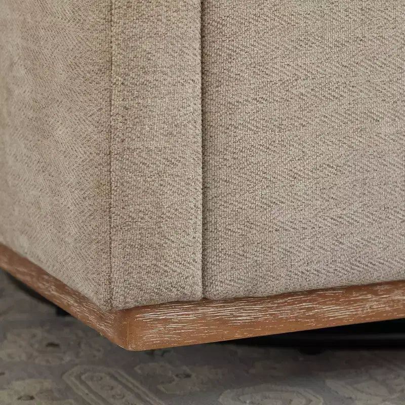 Fauteuil pivotant GDFStudio Clare de 78 cm de large, en bois, avec revêtement en chenille et base en métal