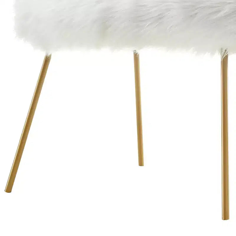 Fauteuil d'appoint Ana Lux en fausse fourrure Inspired Home