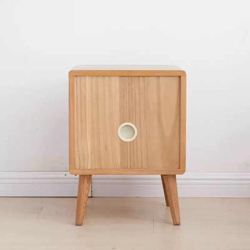 Table de chevet GDFStudio Nydia en bois de chêne massif et rotin avec deux tiroirs, hauteur 54 cm