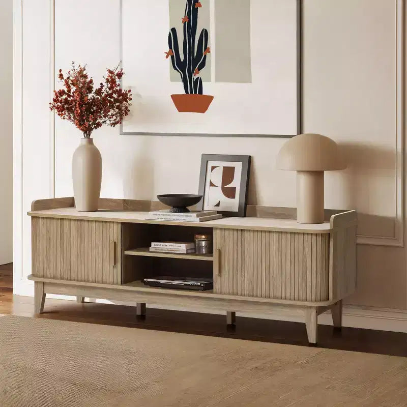 Meuble TV LuxenHome 63" style Mid-Century avec rangement, pour téléviseurs jusqu'à 65", console média marron avec portes coulissantes, chêne marron