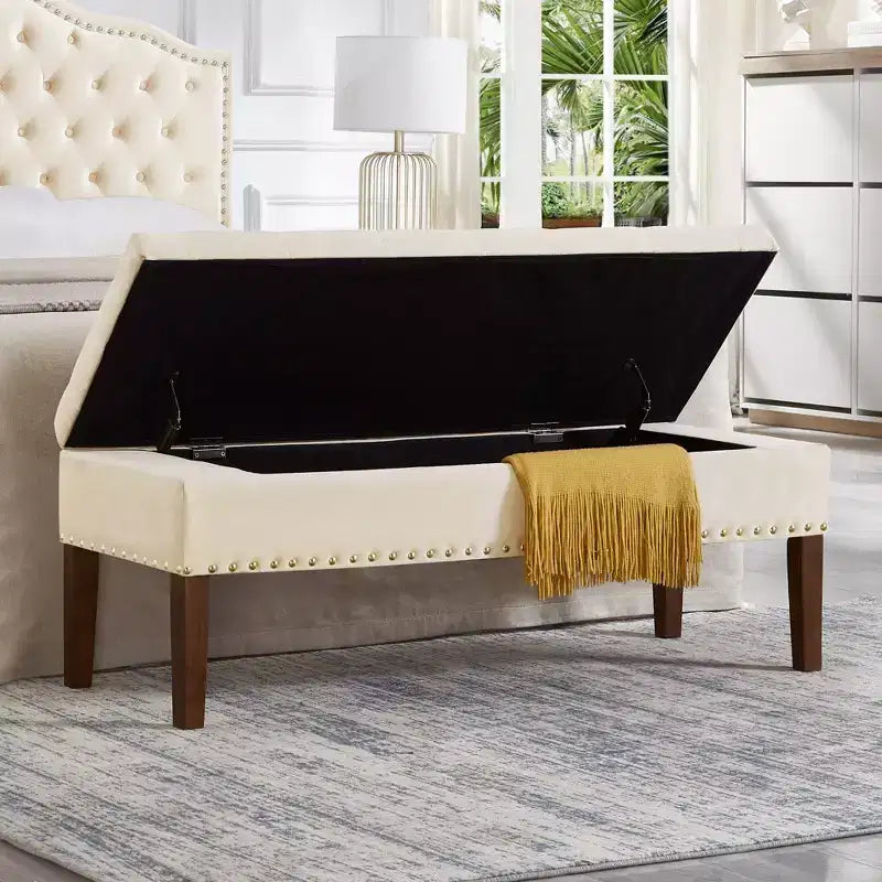 GDFStudio Peter Pouf capitonné en velours de 122 cm avec clous et pieds en bois