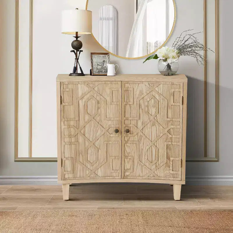 Christopher Knight Home Sonja Buffet d'appoint contemporain à motif géométrique avec étagères réglables et portes