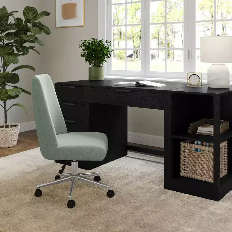 Chaise de bureau rembourrée Maeve Martha Stewart