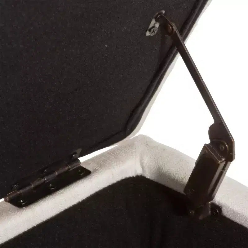 Banc-ottoman de rangement capitonné contemporain GDFStudio Breanna