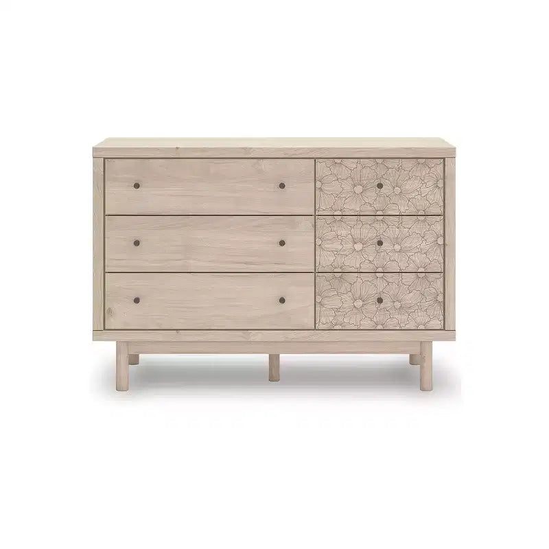 Commode 6 tiroirs Signature Design by Ashley Birkmore, finition chêne clair avec accents floraux, couleur havane