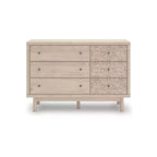 Commode 6 tiroirs Signature Design by Ashley Birkmore, finition chêne clair avec accents floraux, couleur havane