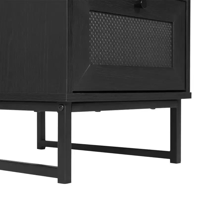 Flash Furniture Malaki – Table de chevet ou table d'appoint moderne du milieu du siècle avec tiroir accentué en rotin, étagère supérieure ouverte et pieds en métal