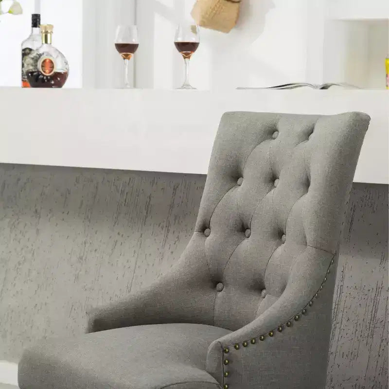 Lot de 2 chaises de salle à manger Okak Wingback, en bois massif, boutonnées et capitonnées avec garniture cloutée, chaises d'appoint pour salle à manger formelle