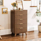 VINGLI Commode Haute Cannelée à 5 Tiroirs, Commode de 60 cm de Large, Commode en Noyer pour Chambre à Coucher Style Mid-Century Modern