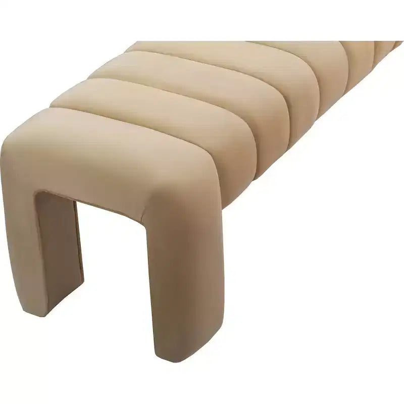 Meridian Furniture, Banc Andaz