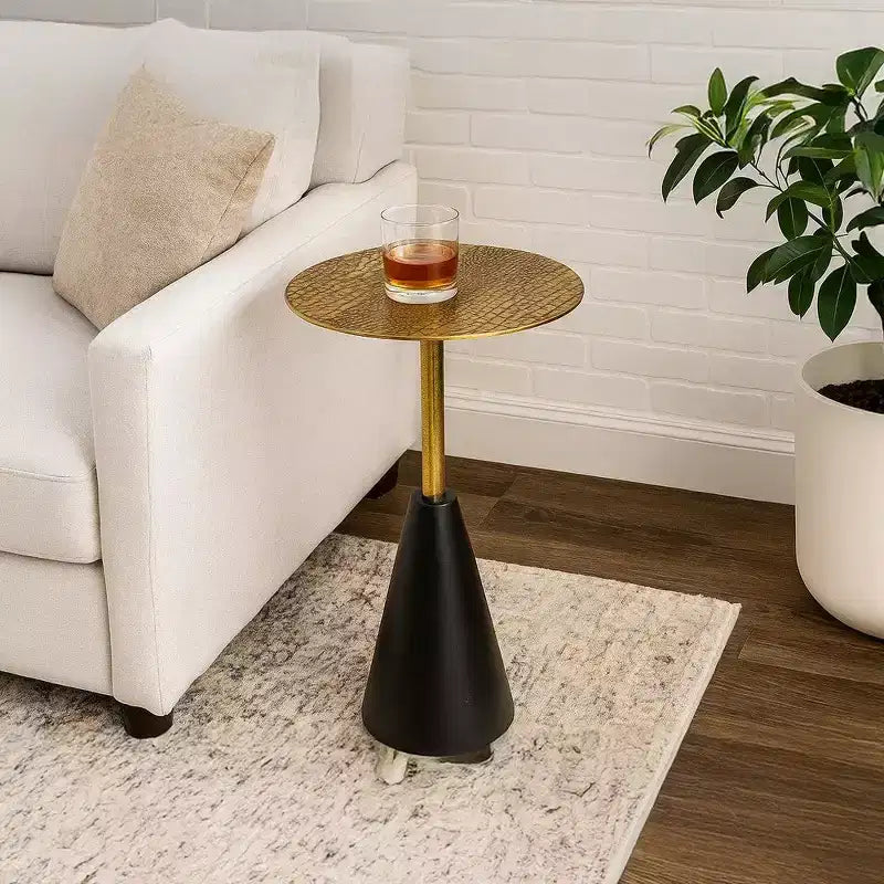Table d'appoint Royal Hampton 21,5 | Fabrication artisanale en fonte d'aluminium | Motif crocodile