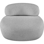 Meridian Furniture Fauteuil en tissu bouclette Venti