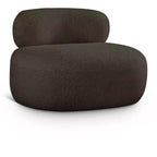 Meridian Furniture Fauteuil en tissu bouclette Venti