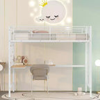 Lit mezzanine une place avec long bureau et grille métallique, Lit mezzanine haut en métal avec barrières de sécurité et échelles pour adolescents et adultes